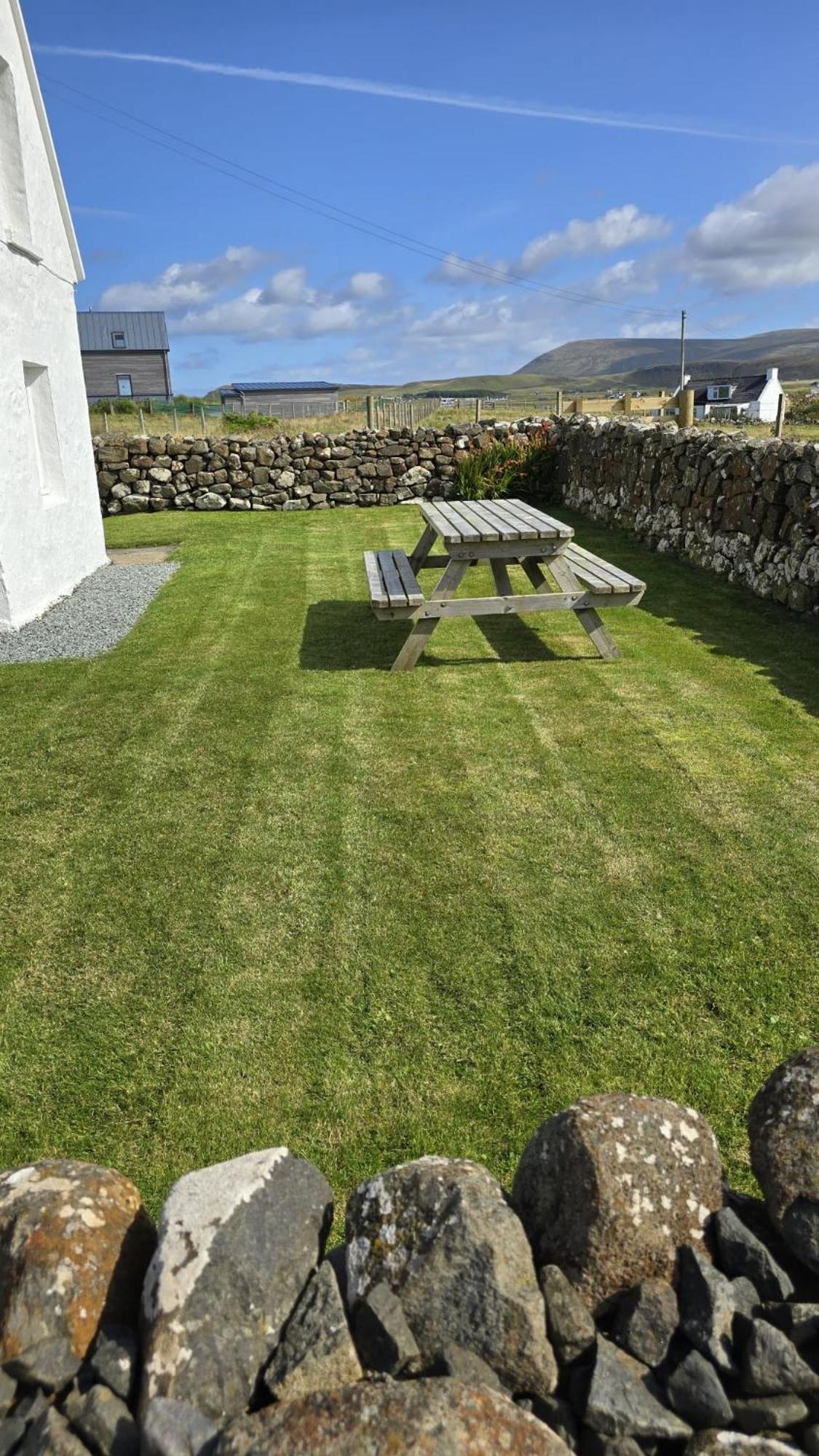 Cnoc Ruaraidh Cottage Kilmuir  Exterior foto